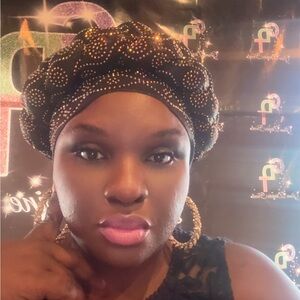 Elegant Black and Gold Women's Headwrap